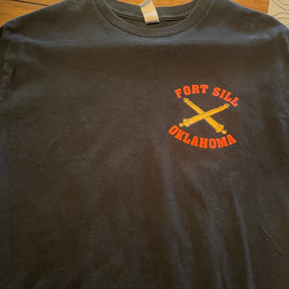 Gildan Black Short Sleeve Tee Casual Crew Neck